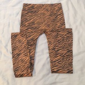 Tiger Print Leggings Size Small